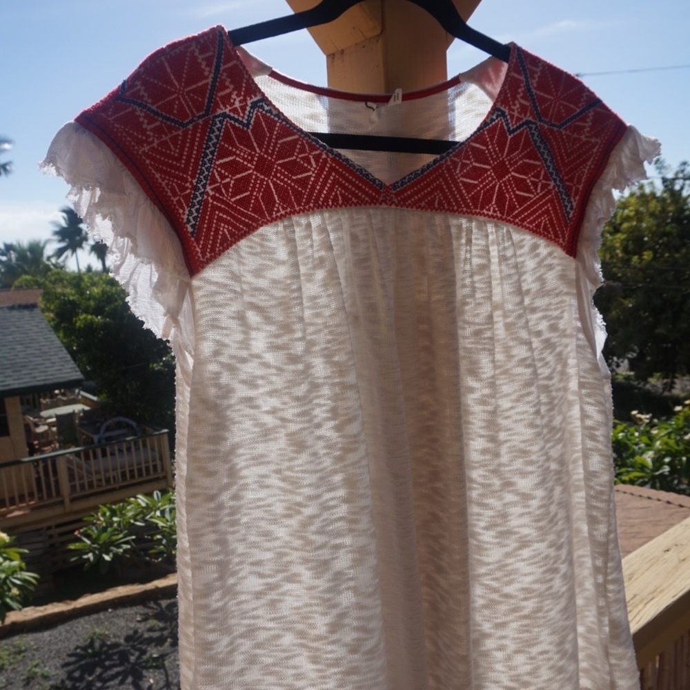 Detailed Tee